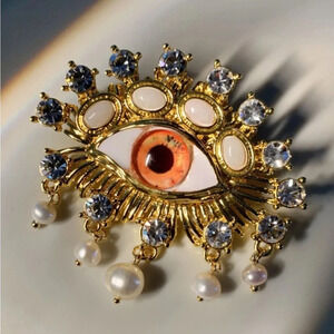 Hemlock Pearl Baroque Embellished Brown Eyes Brooch